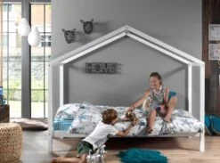 Lit Cabane 90x200 Cm Et Sommier Pin Massif Blanc Kobi -Lexibook Magasin lit cabane 90x200 cm et sommier pin massif blanc dallas 5420070231367 594865