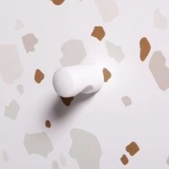 Meuble De Rangement 4 Tiroirs - En Panneaux De Particules Avec Piétement En Bois Massif - GARDENIA -Lexibook Magasin meuble de rangement 4 tiroirs en panneaux de particules avec pietement en bois massif gardenia 3612408024815 599196