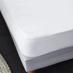 SWEETNIGHT Protege-matelas TOP PRIX 140x190 / 200 Cm - Blanc -Lexibook Magasin sweetnight protege matelas top prix 140x190 200 cm blanc 3377720101780 513984