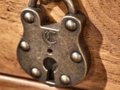 Table De Chevet Enfant Pirate Bois Clair -Lexibook Magasin table de chevet enfant pirate bois clair 8681875092899 1519022